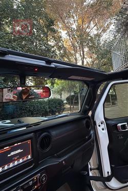 جيب جلاديتور